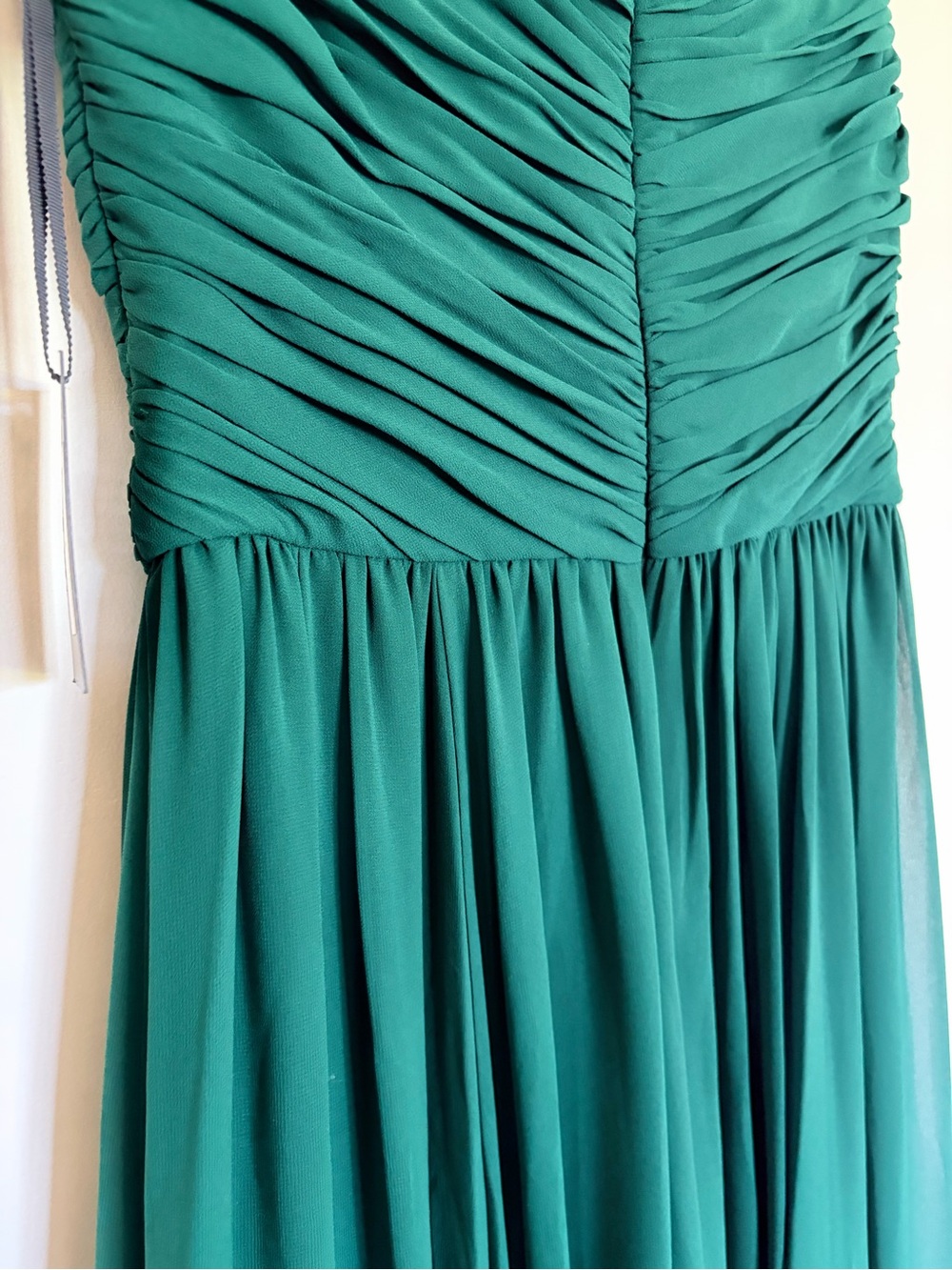 Vera Wang Emerald Green Ruched V-Neck Sleeveless Chiffon Gown NWT Dress - Picture 14 of 14